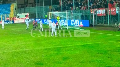 Il Gubbio batte il Perugia 1-0 e fa suo il derby di serie C: gol di Rosaia al 92º 1