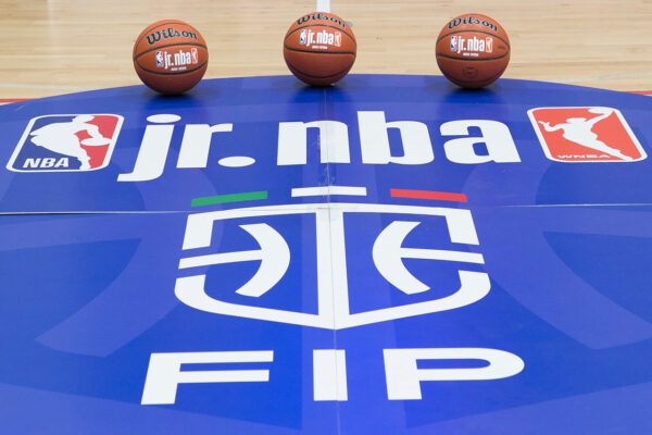 Via alla stagione Jr. NBA FIP: pure in Umbria il Draft Under 13, con l’abbinamento delle società della regione alle squadre della NBA 74 Via alla stagione Jr. NBA FIP: pure in Umbria il Draft Under 13, con l’abbinamento delle società della regione alle squadre della NBA 73