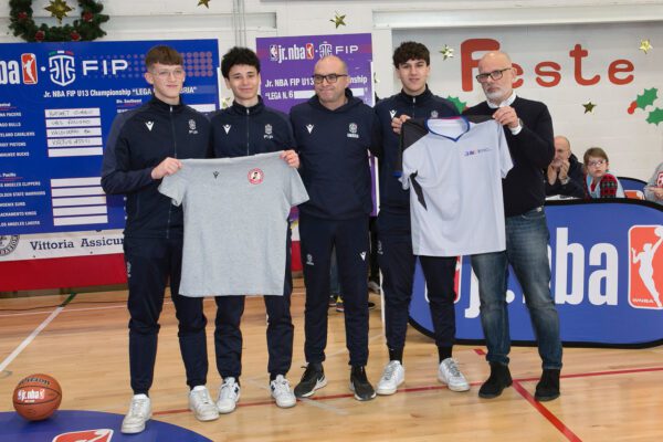Via alla stagione Jr. NBA FIP: pure in Umbria il Draft Under 13, con l’abbinamento delle società della regione alle squadre della NBA 46 Via alla stagione Jr. NBA FIP: pure in Umbria il Draft Under 13, con l’abbinamento delle società della regione alle squadre della NBA 45
