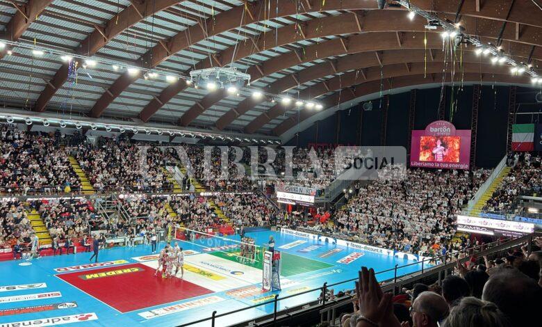 Volley Superlega, il 2025 della Sir prosegue con una sconfitta: Perugia perde in casa contro Trento 2 Volley Superlega, il 2025 della Sir prosegue con una sconfitta: Perugia perde in casa contro Trento 1