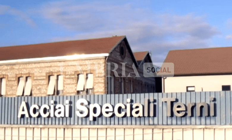 Ministero e Regione firmano l'accordo per lo sviluppo economico e il risanamento ambientale dell'Ast 2 Ministero e Regione firmano l'accordo per lo sviluppo economico e il risanamento ambientale dell'Ast 1