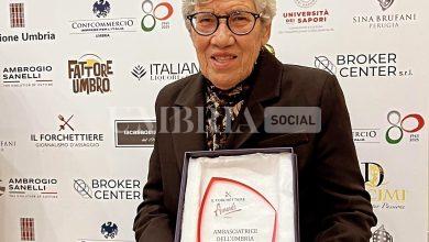 Forchettiere Awards Umbria 2025, premio speciale a nonna Iside da Bevagna 15 Forchettiere Awards Umbria 2025, premio speciale a nonna Iside da Bevagna 14
