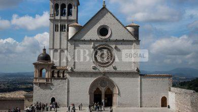 Basilica di San Francesco: il Maestro Uto Ughi si esibisce alla presenza del Ministro Valditara e di 500 studenti 1