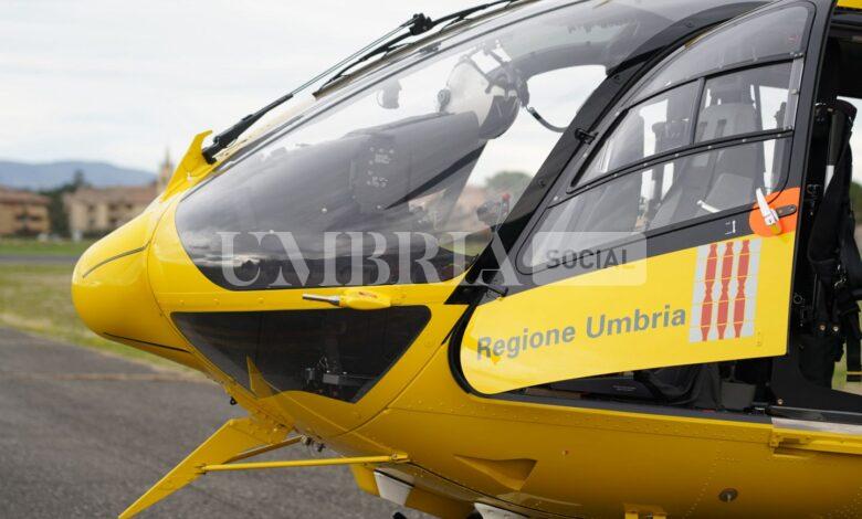 L'elisoccorso Nibbio salva la mamma e il neonato durante un parto a domicilio 2 L'elisoccorso Nibbio salva la mamma e il neonato durante un parto a domicilio 1