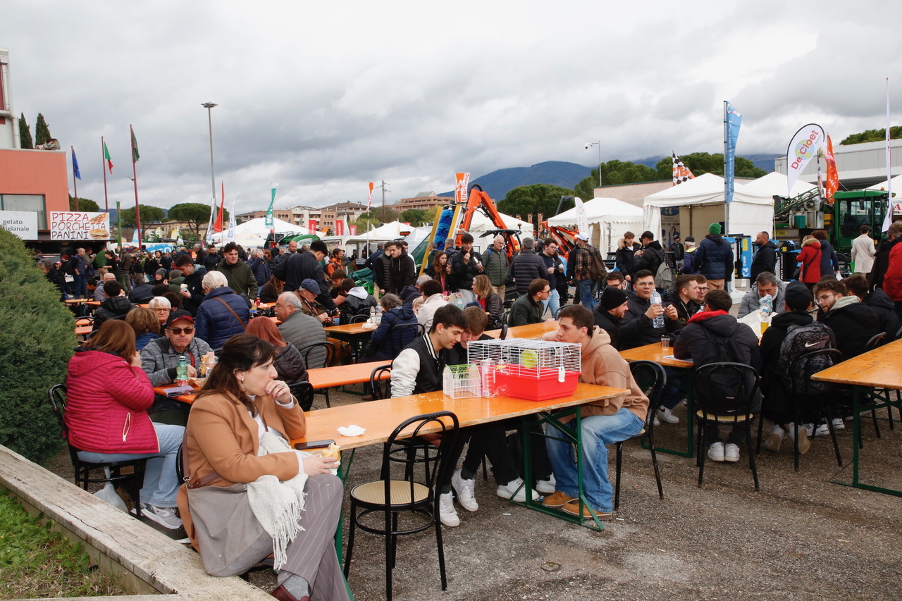 Agriumbria, festa dell’agricoltura italiana. Fiera a doppia vocazione: business ed evento popolare (foto) 17