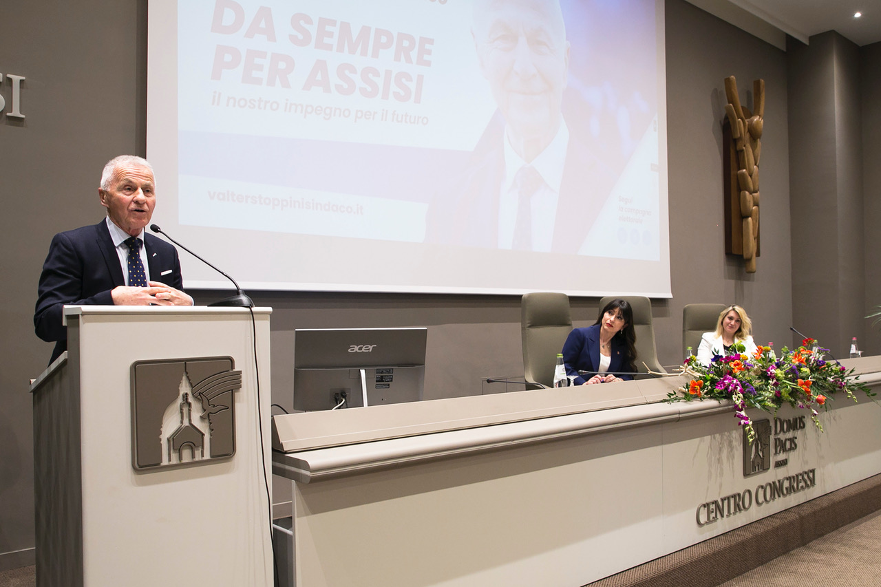 Assisi al voto, centrosinistra e Proietti presentano Stoppini candidato sindaco (foto) 7
