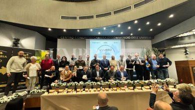 L’Umbria del Vino premia le eccellenze: qualità in crescita e valorizzazione del territorio 20 L’Umbria del Vino premia le eccellenze: qualità in crescita e valorizzazione del territorio 19