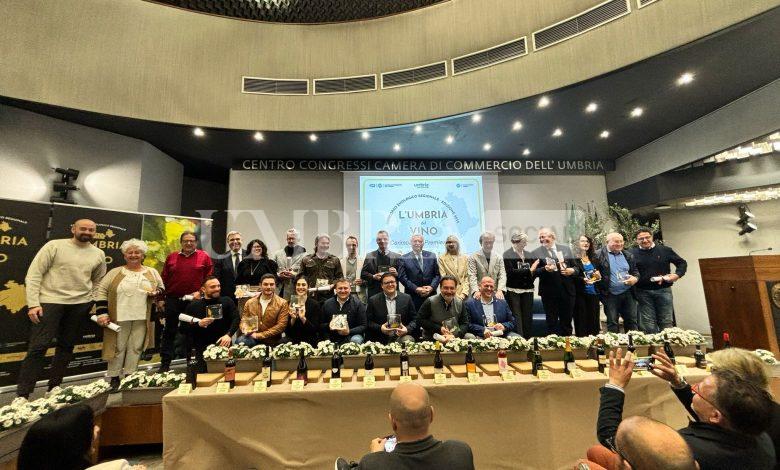 L’Umbria del Vino premia le eccellenze: qualità in crescita e valorizzazione del territorio 2 L’Umbria del Vino premia le eccellenze: qualità in crescita e valorizzazione del territorio 1