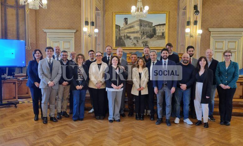 Nuovi vertici per Anci Umbria: Elena Ranfa alla guida della Conferenza dei Consigli Comunali, Giorgio Tenneroni coordinatore della Consulta Giovani 2 Nuovi vertici per Anci Umbria: Elena Ranfa alla guida della Conferenza dei Consigli Comunali, Giorgio Tenneroni coordinatore della Consulta Giovani 1