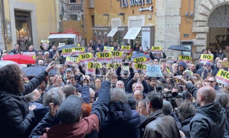 Incontro con la Presidente e l’Assessore Bori, i sindaci: “Ribadiamo nostra ferma contrarietà alla manovra fiscale” 2 Incontro con la Presidente e l’Assessore Bori, i sindaci: “Ribadiamo nostra ferma contrarietà alla manovra fiscale” 1
