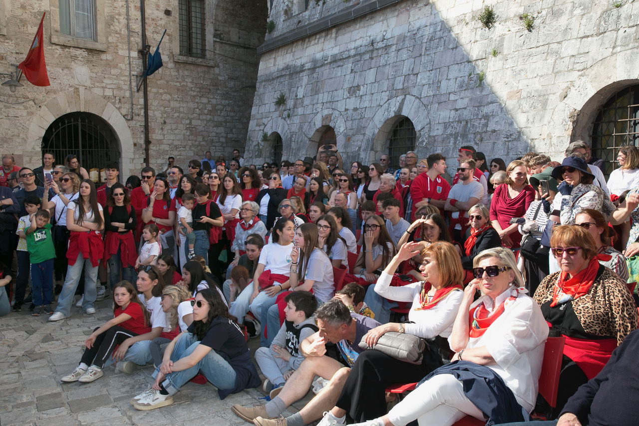 Calendimaggio di Assisi, presentate le 10 Madonne Primavera: al via la festa medievale fra le più sentite in Umbria (foto) 17