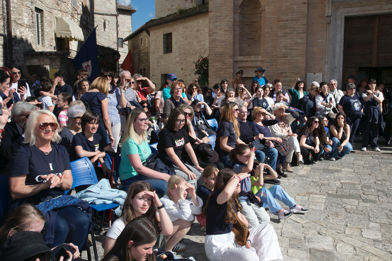 Calendimaggio di Assisi, presentate le 10 Madonne Primavera: al via la festa medievale fra le più sentite in Umbria (foto) 19