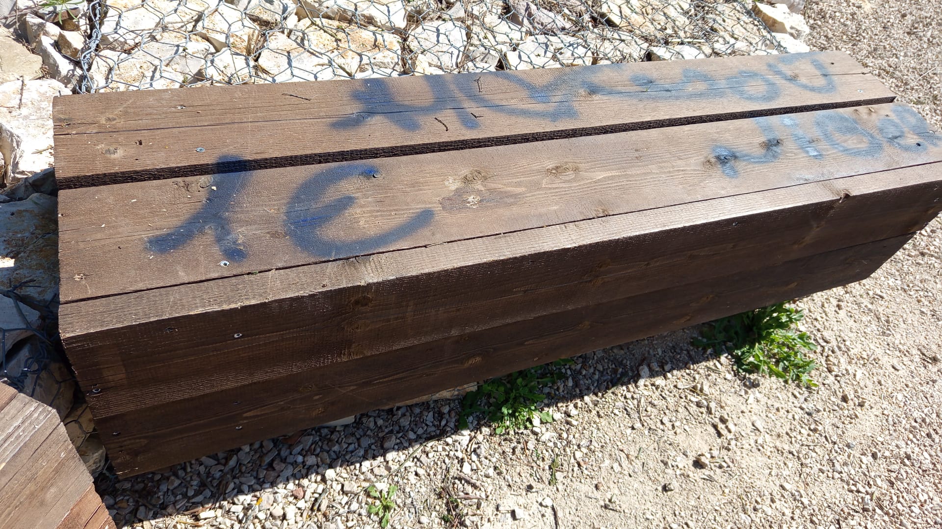 Vandali nel Parco degli Olivi della Consolazione a Todi: denunciato il danneggiamento e si appella alla cittadinanza 5