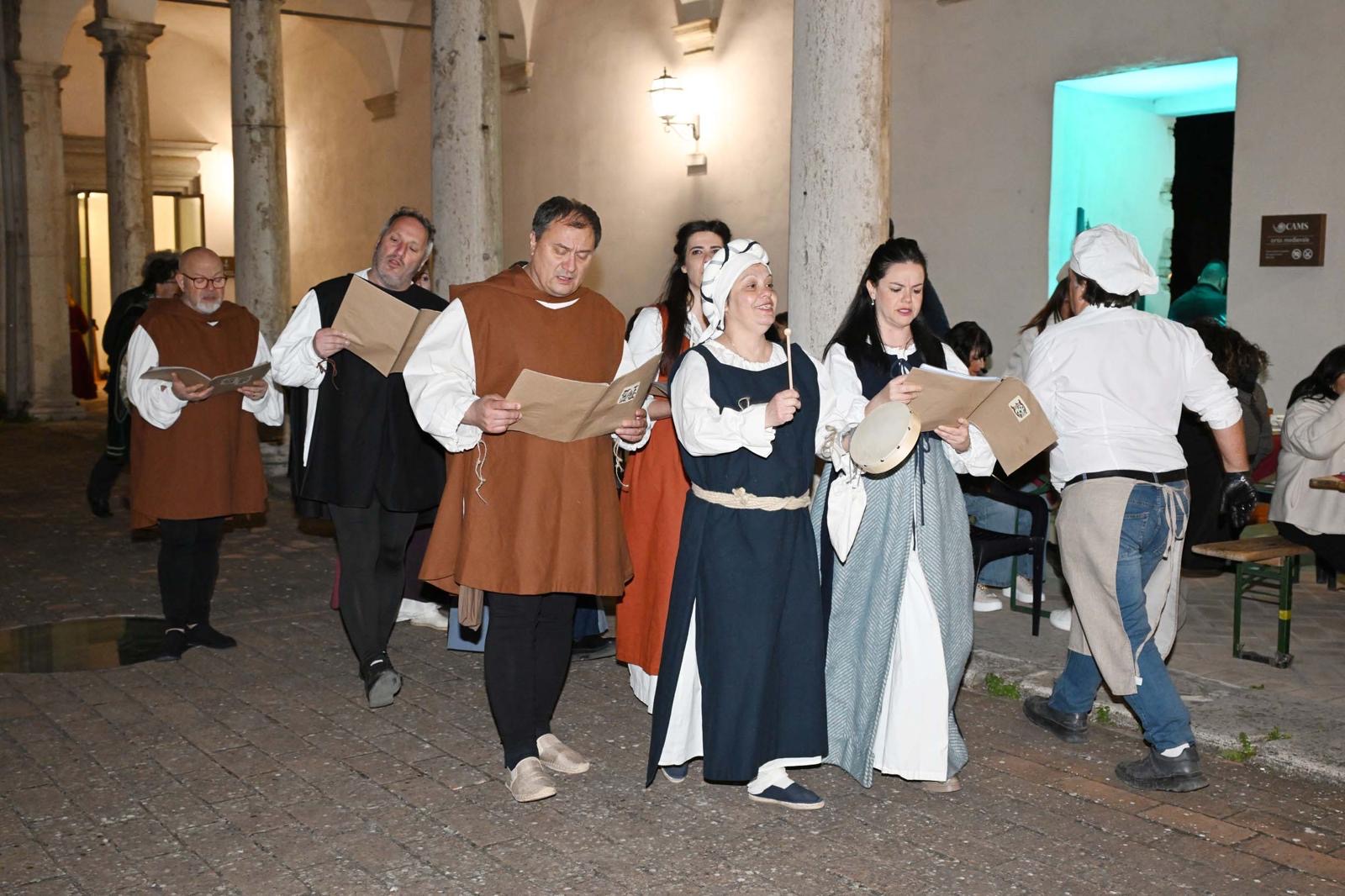 Perugia1416, successo per il Convivium Perisinum nella splendida cornice del Chiostro delle Stelle (foto) 14 Perugia1416, successo per il Convivium Perisinum nella splendida cornice del Chiostro delle Stelle (foto) 13