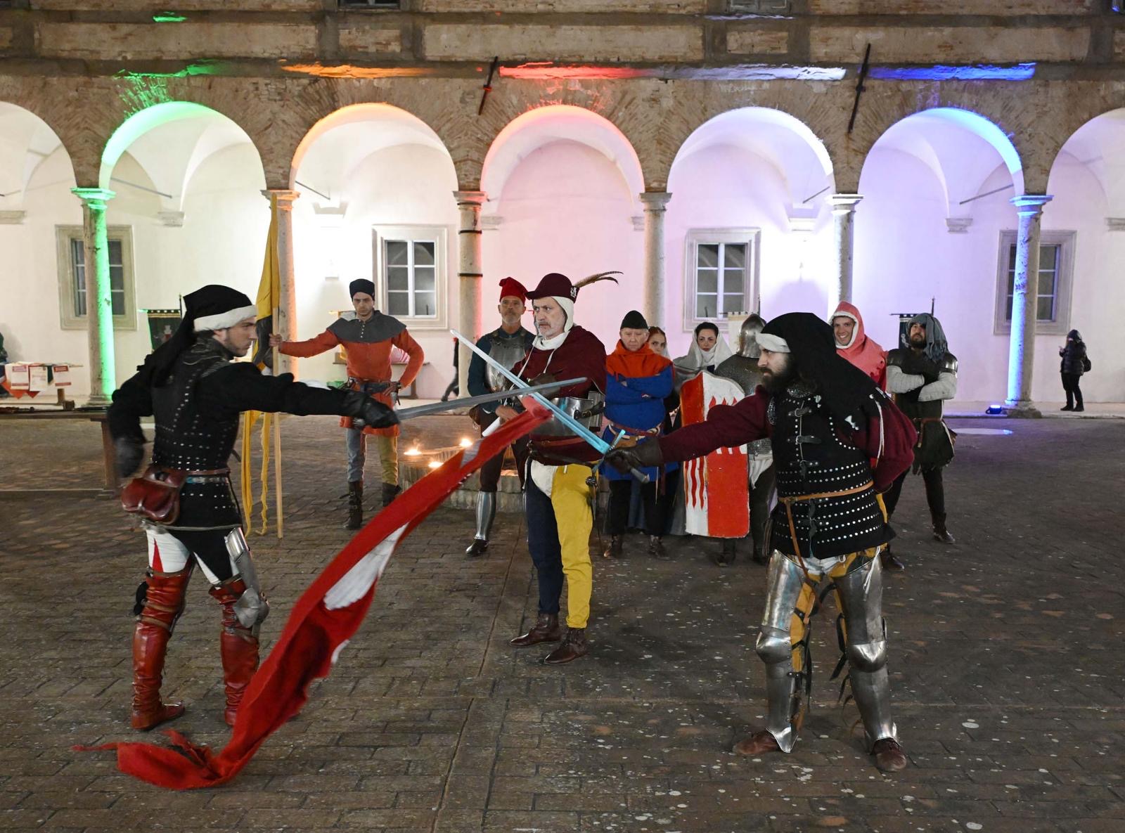 Perugia1416, successo per il Convivium Perisinum nella splendida cornice del Chiostro delle Stelle (foto) 30 Perugia1416, successo per il Convivium Perisinum nella splendida cornice del Chiostro delle Stelle (foto) 29