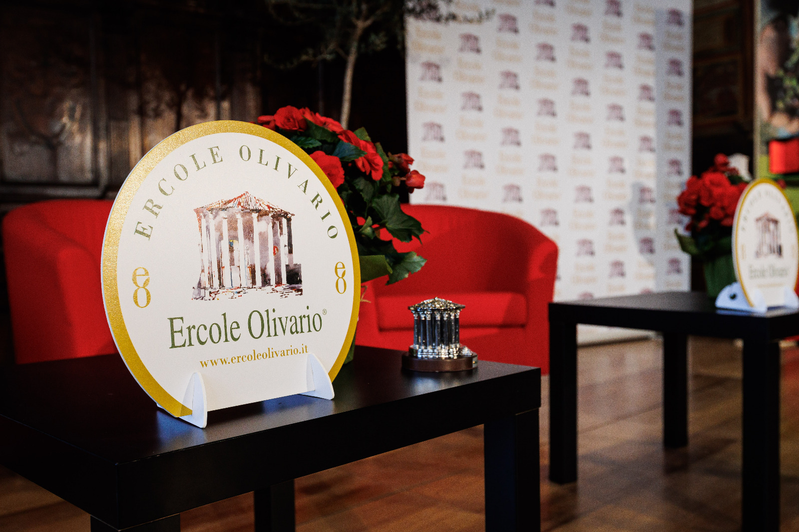 Ercole Olivario 2025: premiate a Perugia le eccellenze dell’olio extravergine italiano 12 Ercole Olivario 2025: premiate a Perugia le eccellenze dell’olio extravergine italiano 11