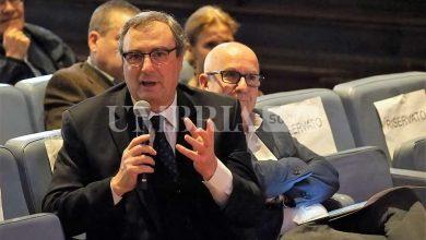 Addio a Riccardo Regi, aveva 65 anni: lutto nel mondo del giornalismo 16 Addio a Riccardo Regi, aveva 65 anni: lutto nel mondo del giornalismo 15