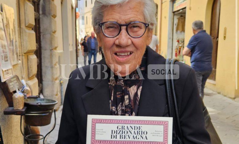 La Cucina di Nonna Iside entra nella storia: il “Grande Dizionario di Bevagna” celebra la tradizione culinaria bevanate nel mondo (foto) 1