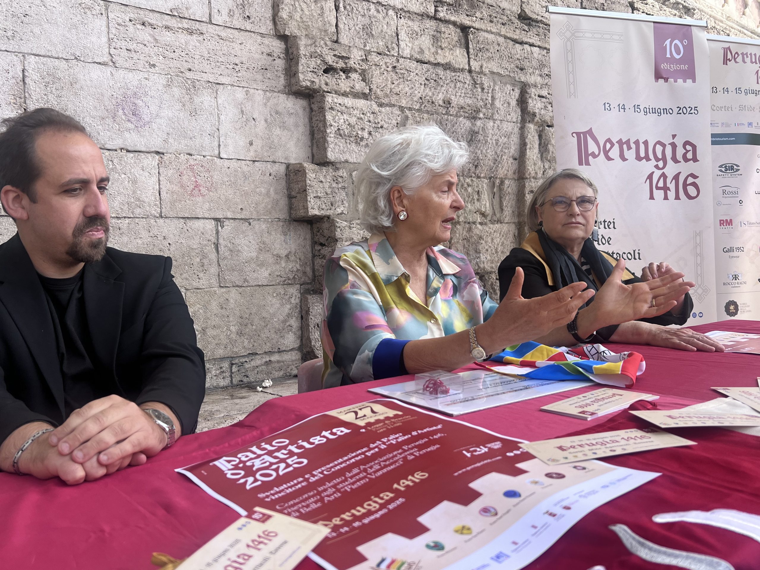 Perugia 1416, Svelatura del Palio d’Artista: la vincitrice è Francesca Biancalana (foto) 6 Perugia 1416, Svelatura del Palio d’Artista: la vincitrice è Francesca Biancalana (foto) 5
