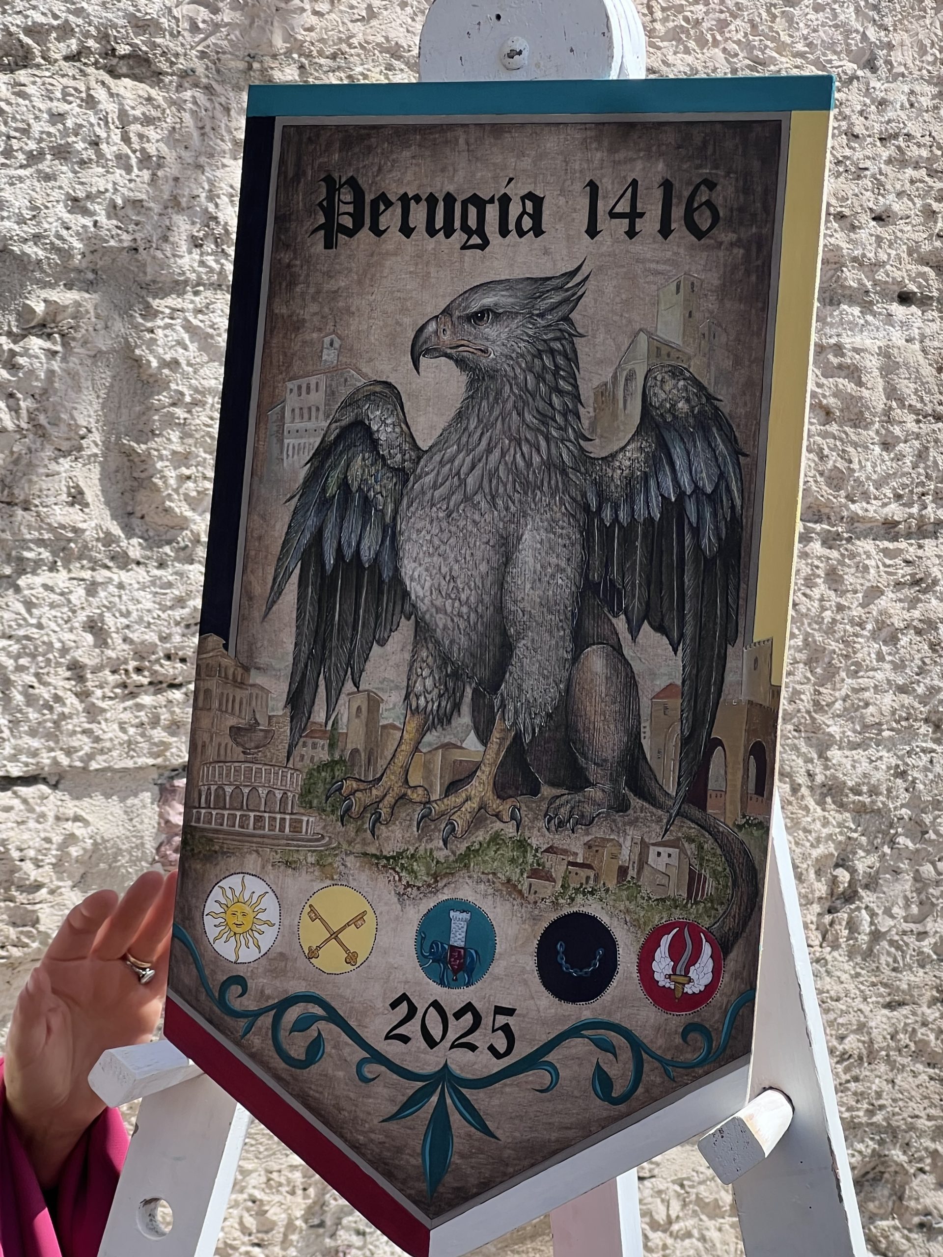 Perugia 1416, Svelatura del Palio d’Artista: la vincitrice è Francesca Biancalana (foto) 34 Perugia 1416, Svelatura del Palio d’Artista: la vincitrice è Francesca Biancalana (foto) 33