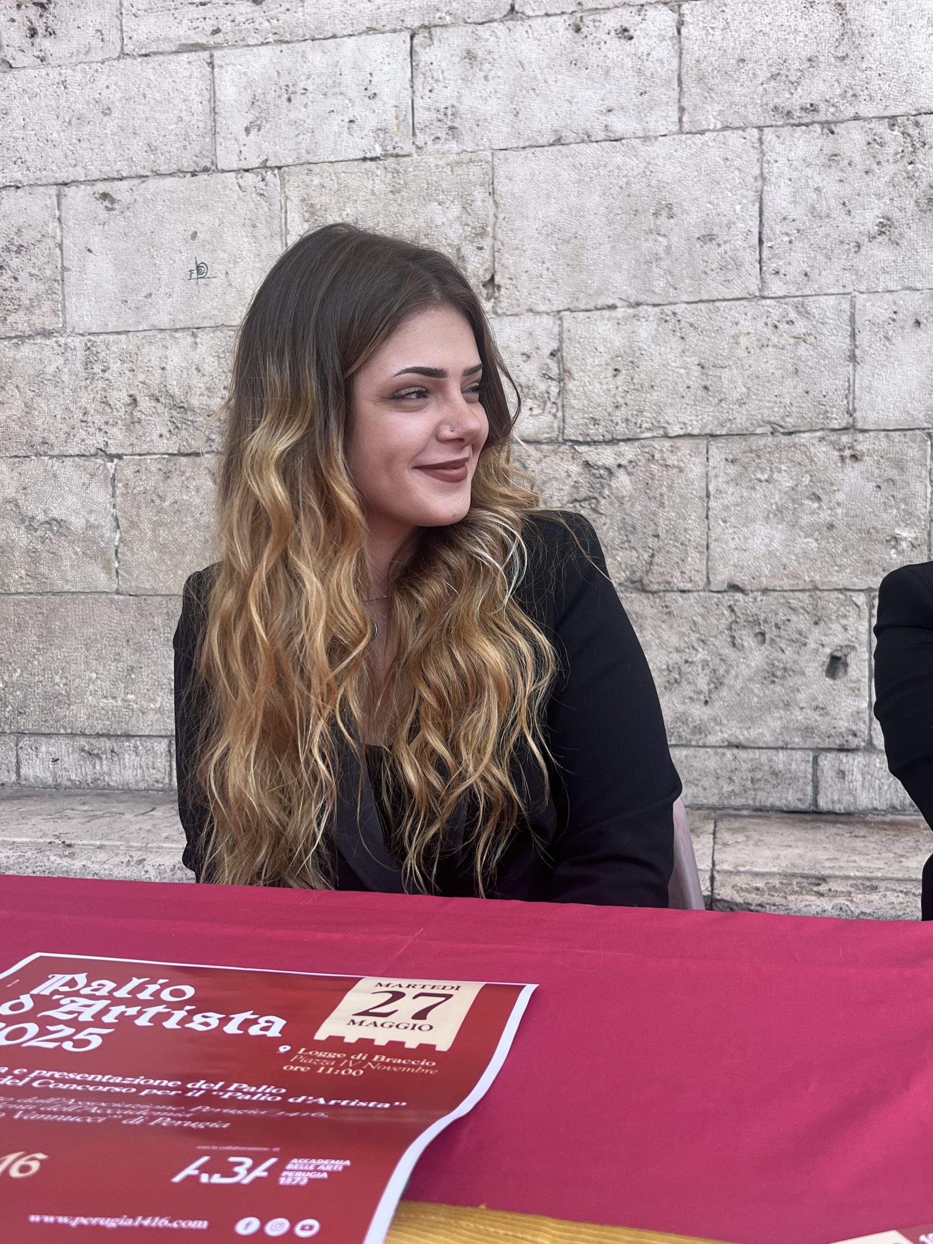 Perugia 1416, Svelatura del Palio d’Artista: la vincitrice è Francesca Biancalana (foto) 60 Perugia 1416, Svelatura del Palio d’Artista: la vincitrice è Francesca Biancalana (foto) 59