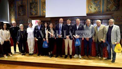 Perugia celebra la rinascita delle vetrate storiche: la Sala dei Notari risplende grazie all’Art Bonus 14 Perugia celebra la rinascita delle vetrate storiche: la Sala dei Notari risplende grazie all’Art Bonus 13