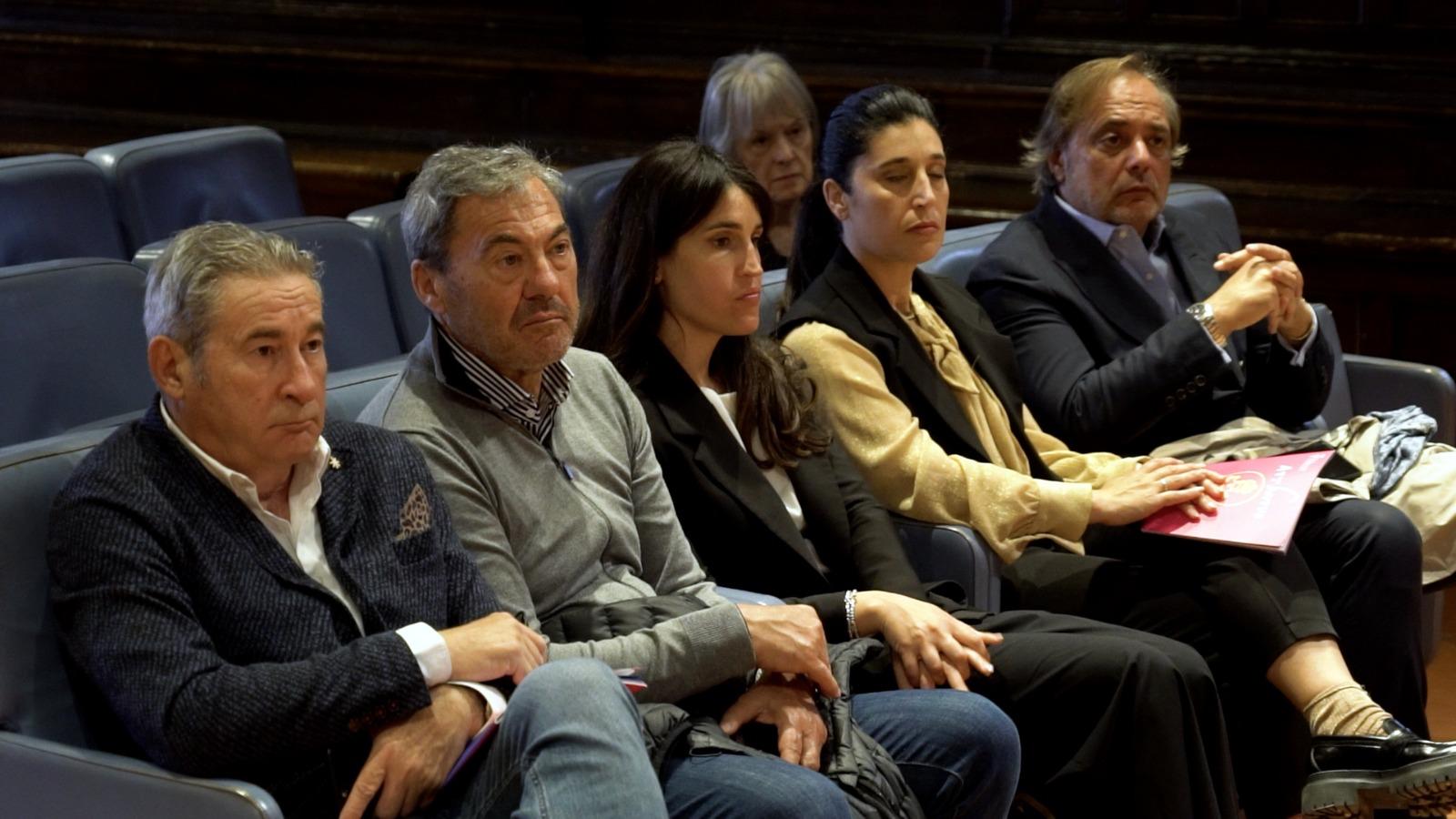 Perugia celebra la rinascita delle vetrate storiche: la Sala dei Notari risplende grazie all’Art Bonus 13