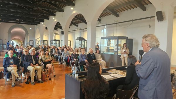 Francesca Ulissi trionfa al Concorso “Rina Gatti” con un racconto sulla conquista di sé 16 Francesca Ulissi trionfa al Concorso “Rina Gatti” con un racconto sulla conquista di sé 15