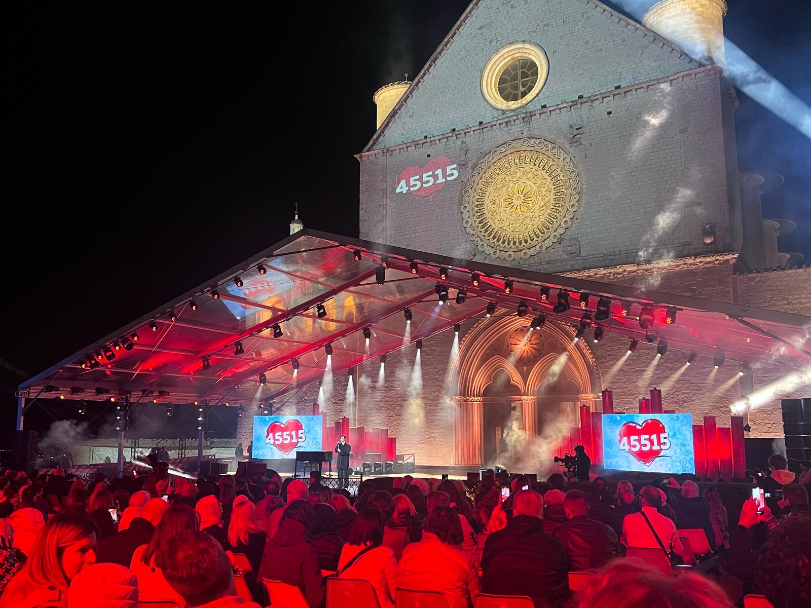 "Con il Cuore": il concerto da Assisi conquista l’Italia e accende la solidarietà 25