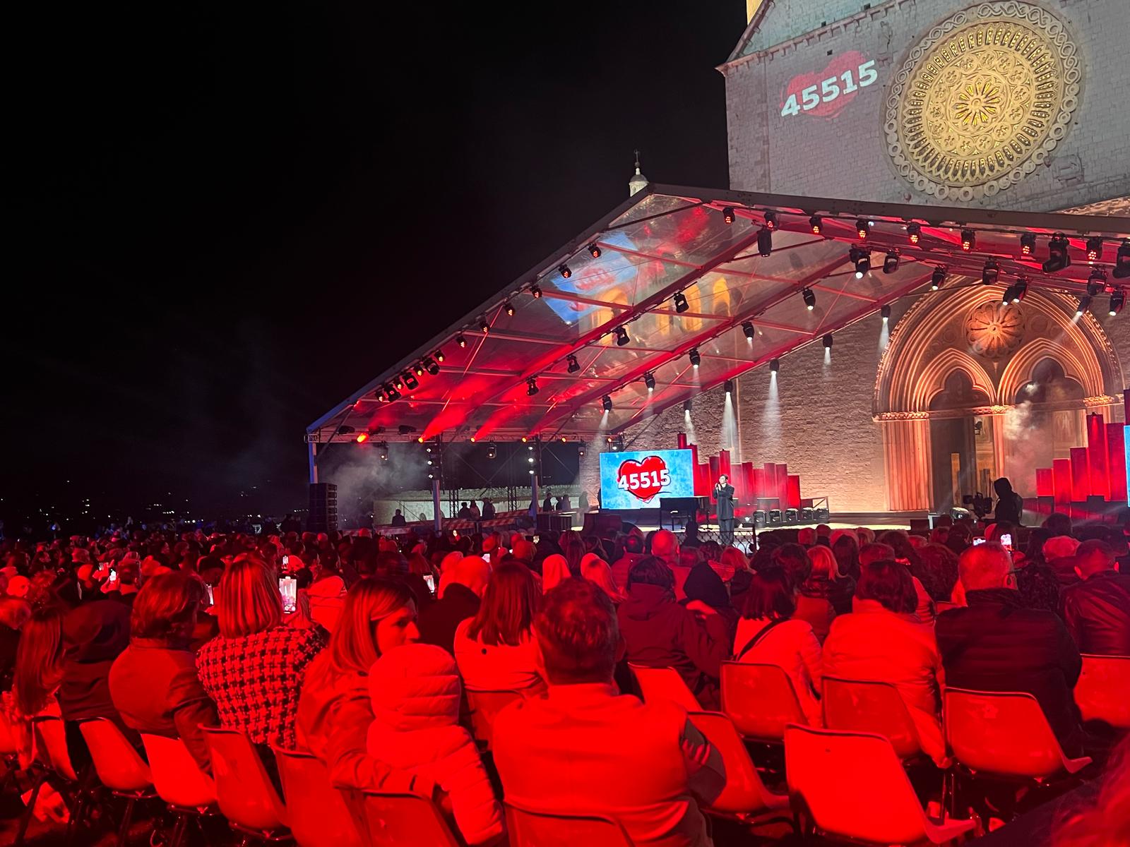 "Con il Cuore": il concerto da Assisi conquista l’Italia e accende la solidarietà 27
