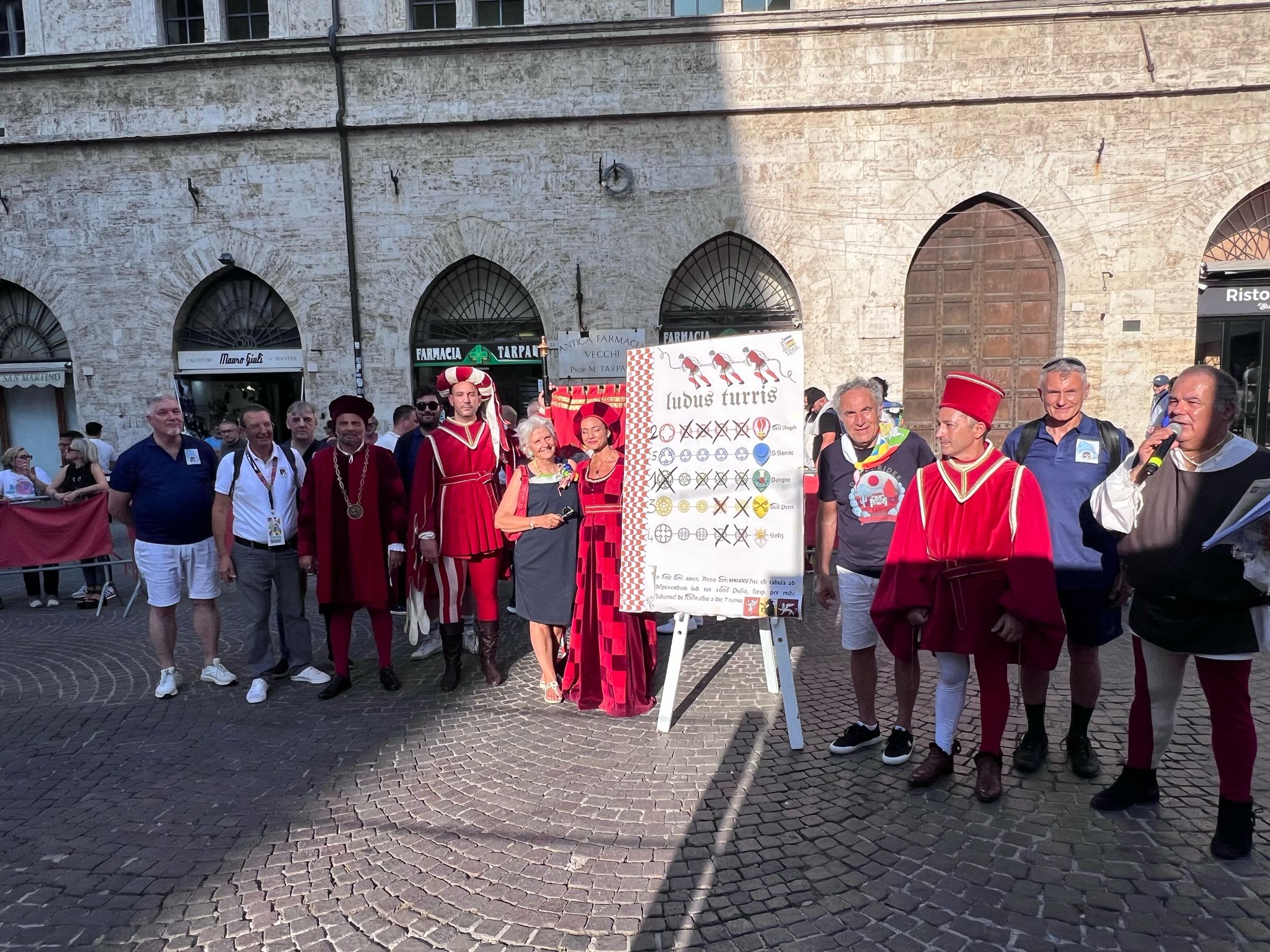 Continua Perugia 1416: la Mossa alla Torre vinta dal Magnifico Rione di Porta Eburnea (foto) 36 Continua Perugia 1416: la Mossa alla Torre vinta dal Magnifico Rione di Porta Eburnea (foto) 35