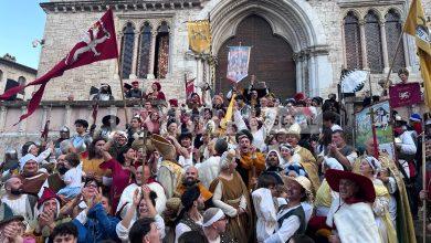 Il Magnifico Rione di Porta San Pietro ha vinto il Palio della decima edizione di Perugia1416 (foto) 20 Il Magnifico Rione di Porta San Pietro ha vinto il Palio della decima edizione di Perugia1416 (foto) 19