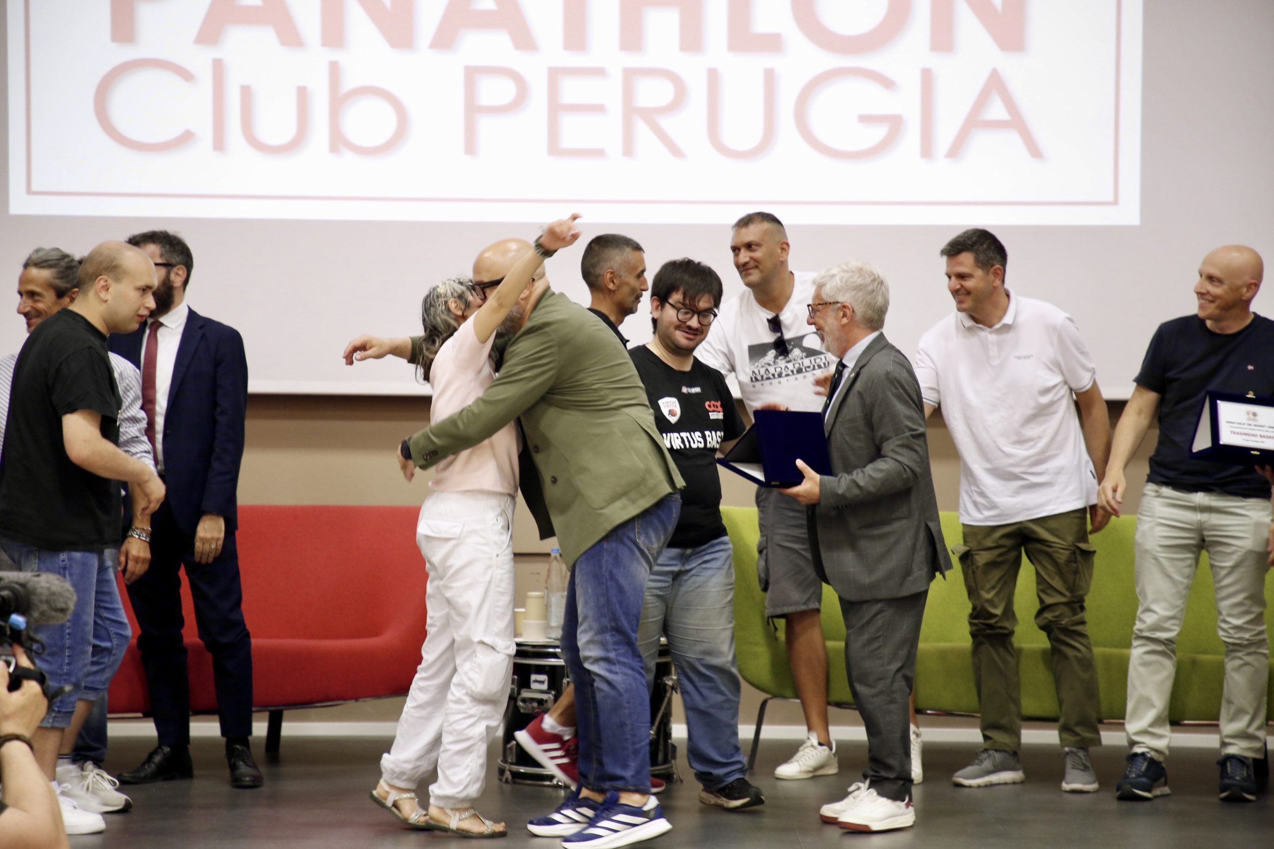 Gran Galà del Basket Umbro all'Hotel Giò di Perugia: toccante il ricordo di Giovanni Spedaletti Trabalza (foto) 17