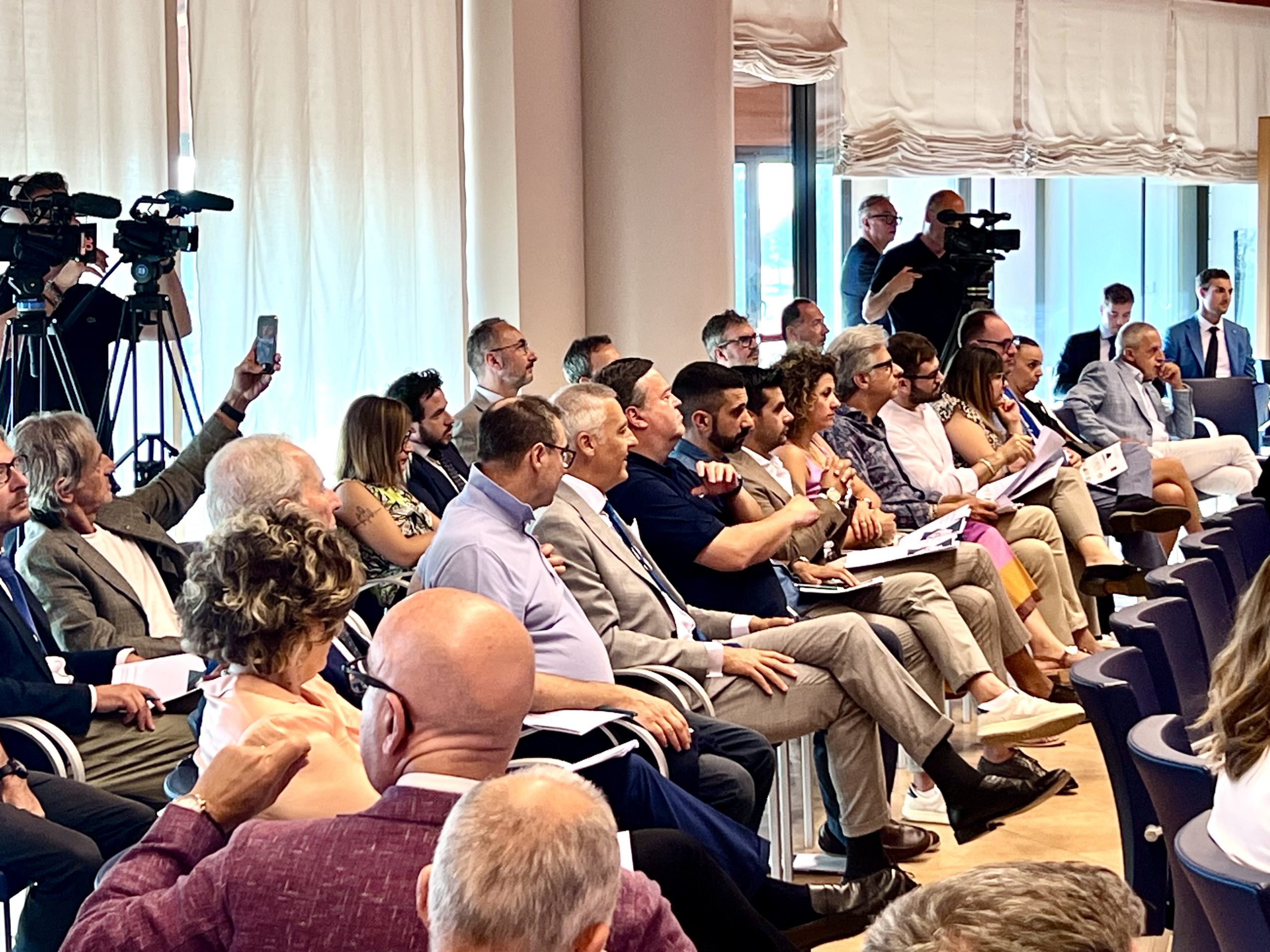 Aziende umbre a confronto su “Demografia Globale e Territori: un dialogo necessario per il futuro” (foto+interviste video) 16
