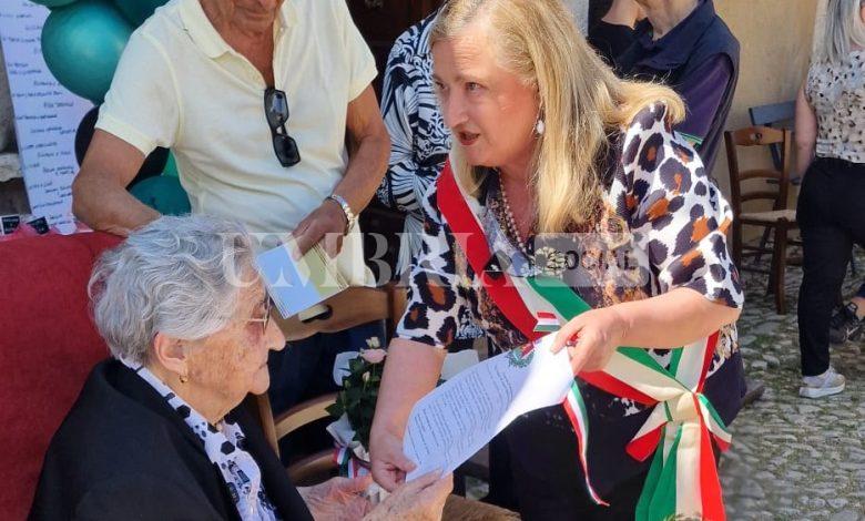 Lisa Poli compie 100 anni, a festeggiare tutta Monteleone di Spoleto di Spoleto 1