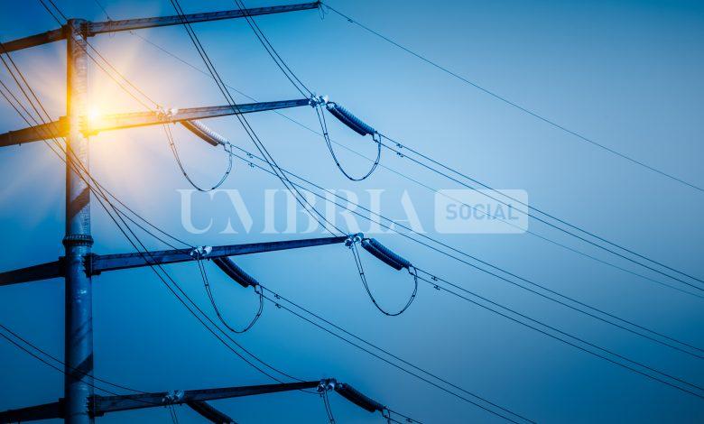 Riparte in Umbria il controllo delle linee elettriche con l’uso di un elicottero 1