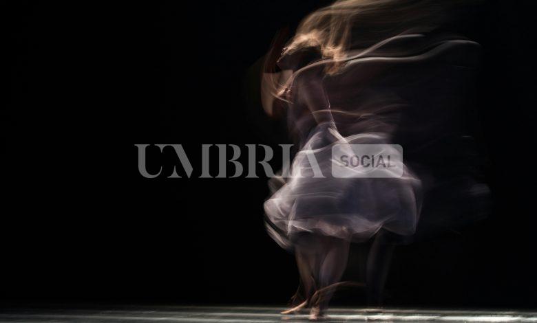 Regione Umbria investe sulle residenze artistiche per il triennio 2025-2027: "La cultura come motore di crescita e innovazione per il nostro territorio” 2 Regione Umbria investe sulle residenze artistiche per il triennio 2025-2027: "La cultura come motore di crescita e innovazione per il nostro territorio” 1