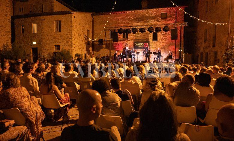 Cambio Festival 2025 chiude con una doppia data in trasferta a Villa Fidelia di Spello 1