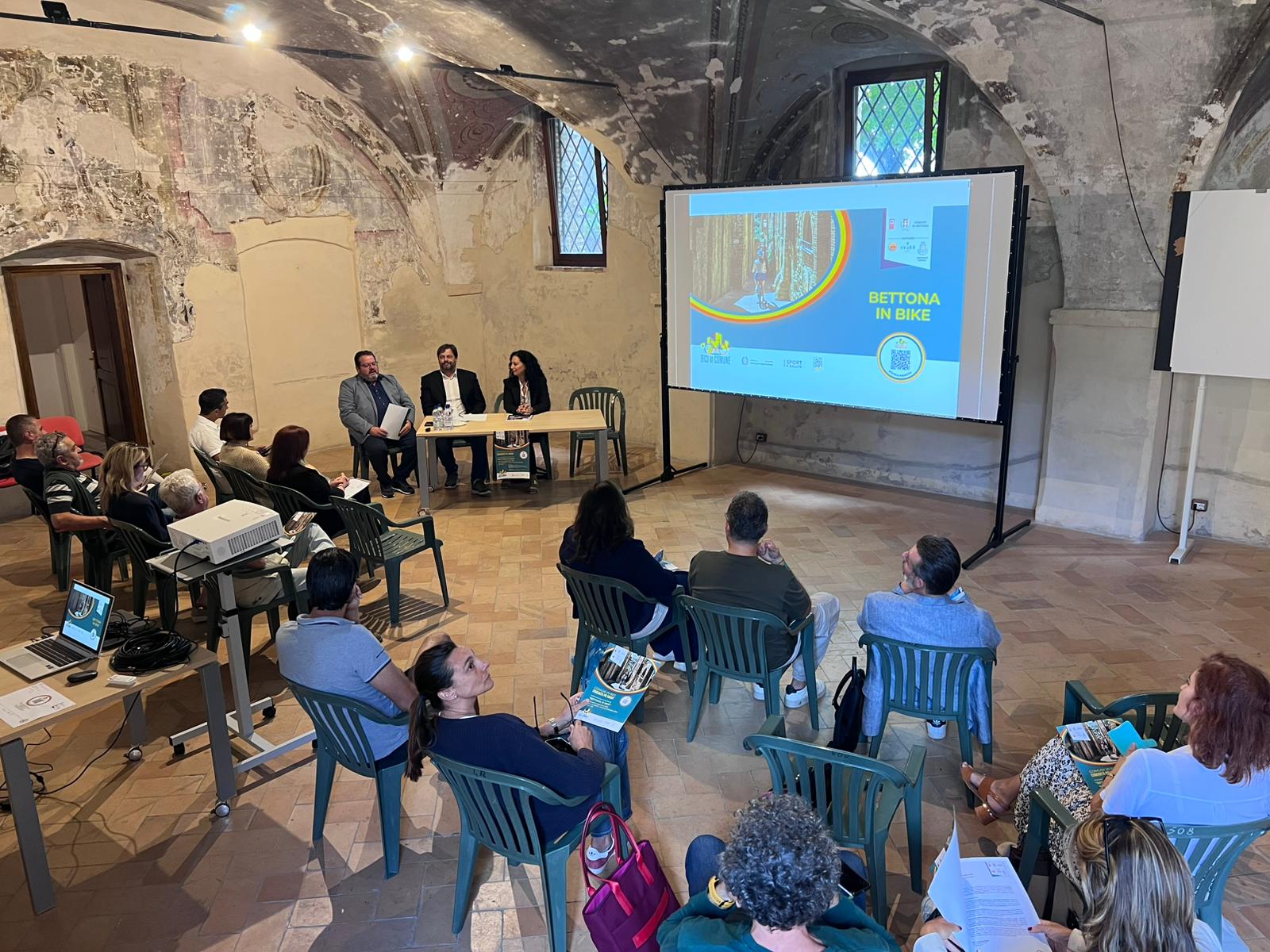 “Bettona in Bike”: dai colli etruschi a Cannara, nasce il nuovo cicloturismo umbro (foto+intervista video) 17