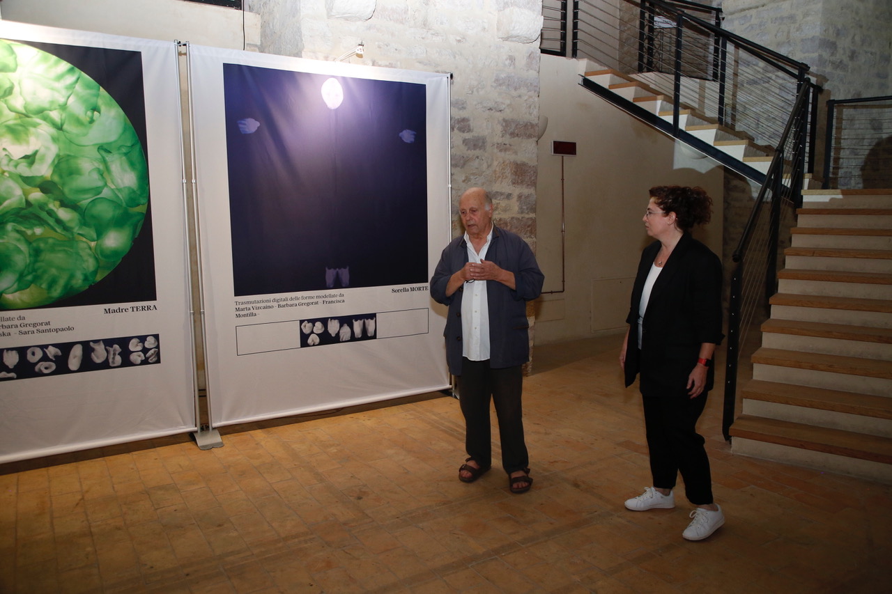 Cantico delle Creature, ad Assisi inaugurata la mostra-evento multisensoriale di Guido Dettoni (foto) 10 Cantico delle Creature, ad Assisi inaugurata la mostra-evento multisensoriale di Guido Dettoni (foto) 9
