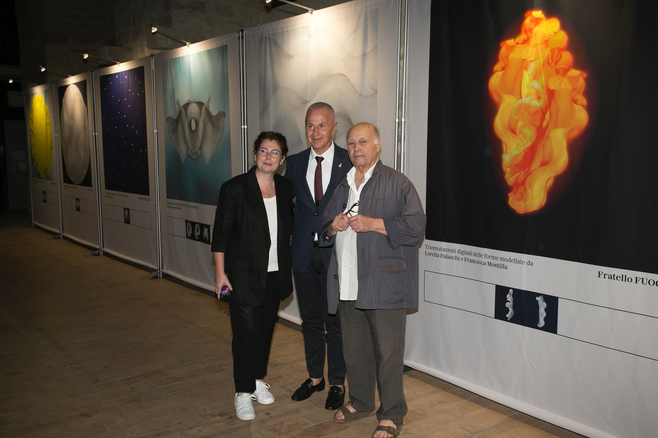 Cantico delle Creature, ad Assisi inaugurata la mostra-evento multisensoriale di Guido Dettoni (foto) 44 Cantico delle Creature, ad Assisi inaugurata la mostra-evento multisensoriale di Guido Dettoni (foto) 43