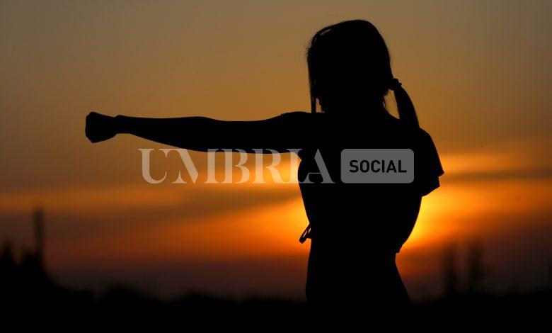 Aperte le iscrizioni per un corso gratuito di autodifesa femminile nella città di Perugia 2 Aperte le iscrizioni per un corso gratuito di autodifesa femminile nella città di Perugia 1
