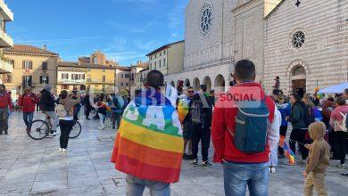 Marcia della Pace e della fraternità, oggi in tanti da Perugia ad Assisi (foto) 20 Marcia della Pace e della fraternità, oggi in tanti da Perugia ad Assisi (foto) 19
