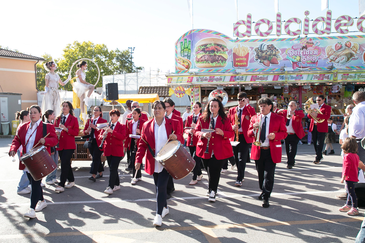 A Perugia inaugurati i Baracconi 2025: al via la 102ª edizione del luna park itinerante più grande d’Italia (foto e video) 75 A Perugia inaugurati i Baracconi 2025: al via la 102ª edizione del luna park itinerante più grande d’Italia (foto e video) 74
