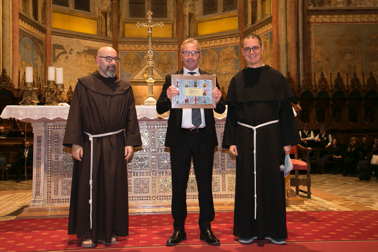 Assisi Pax Mundi 2025 si chiude con un bilancio di successo, ora la prima de "Il trittico francescano" (foto) 42 Assisi Pax Mundi 2025 si chiude con un bilancio di successo, ora la prima de "Il trittico francescano" (foto) 41