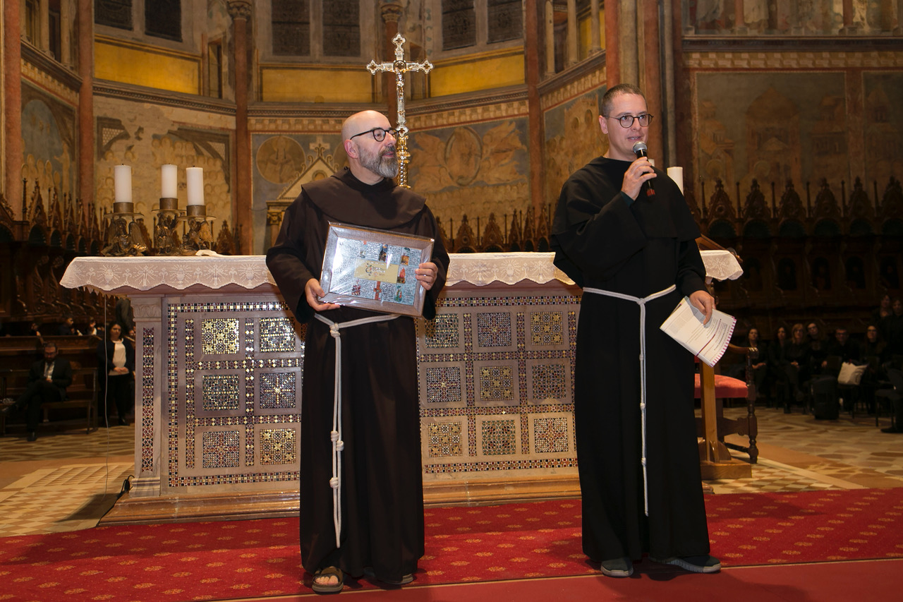 Assisi Pax Mundi 2025 si chiude con un bilancio di successo, ora la prima de "Il trittico francescano" (foto) 44 Assisi Pax Mundi 2025 si chiude con un bilancio di successo, ora la prima de "Il trittico francescano" (foto) 43