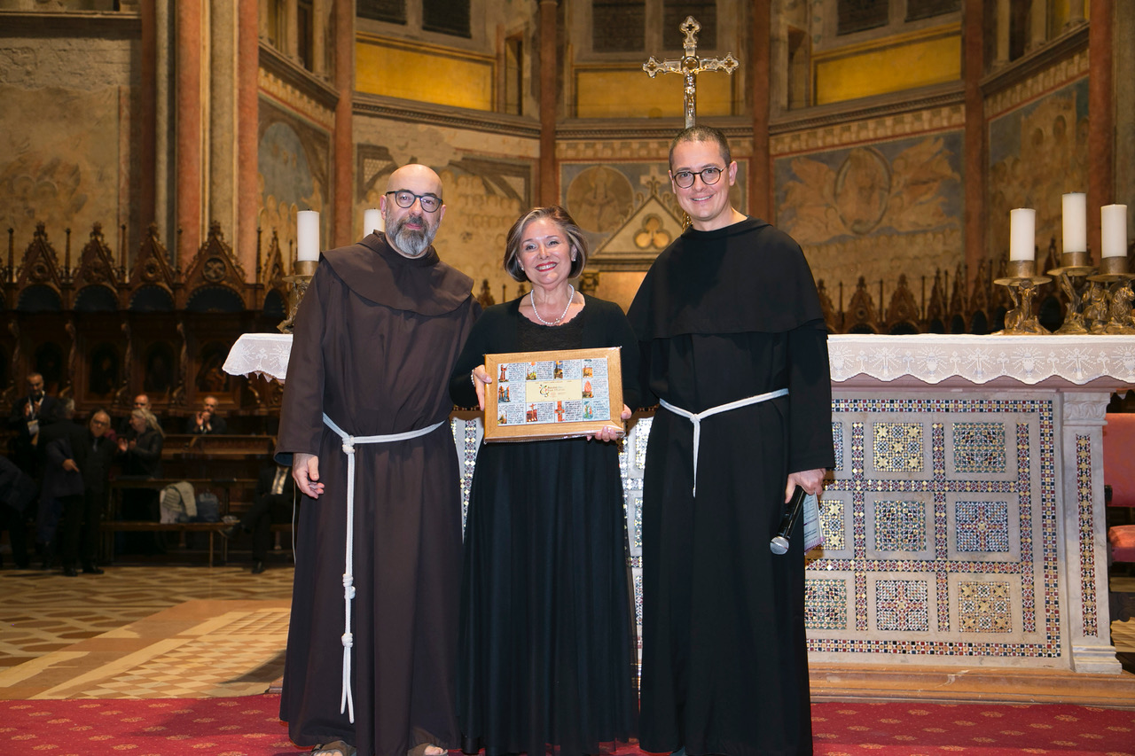 Assisi Pax Mundi 2025 si chiude con un bilancio di successo, ora la prima de "Il trittico francescano" (foto) 56 Assisi Pax Mundi 2025 si chiude con un bilancio di successo, ora la prima de "Il trittico francescano" (foto) 55
