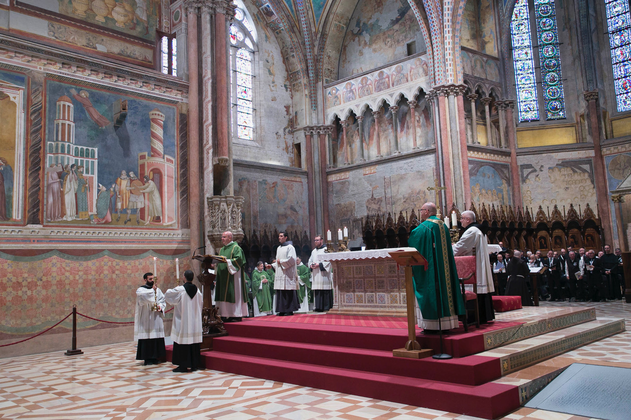 Assisi Pax Mundi 2025 si chiude con un bilancio di successo, ora la prima de "Il trittico francescano" (foto) 62 Assisi Pax Mundi 2025 si chiude con un bilancio di successo, ora la prima de "Il trittico francescano" (foto) 61