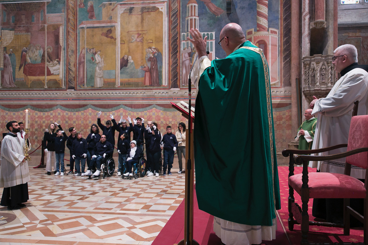Assisi Pax Mundi 2025 si chiude con un bilancio di successo, ora la prima de "Il trittico francescano" (foto) 70 Assisi Pax Mundi 2025 si chiude con un bilancio di successo, ora la prima de "Il trittico francescano" (foto) 69
