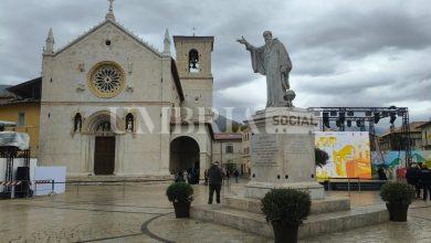 Festa grande a Norcia per la riapertura della Basilica di San Benedetto (foto) 3 Festa grande a Norcia per la riapertura della Basilica di San Benedetto (foto) 2